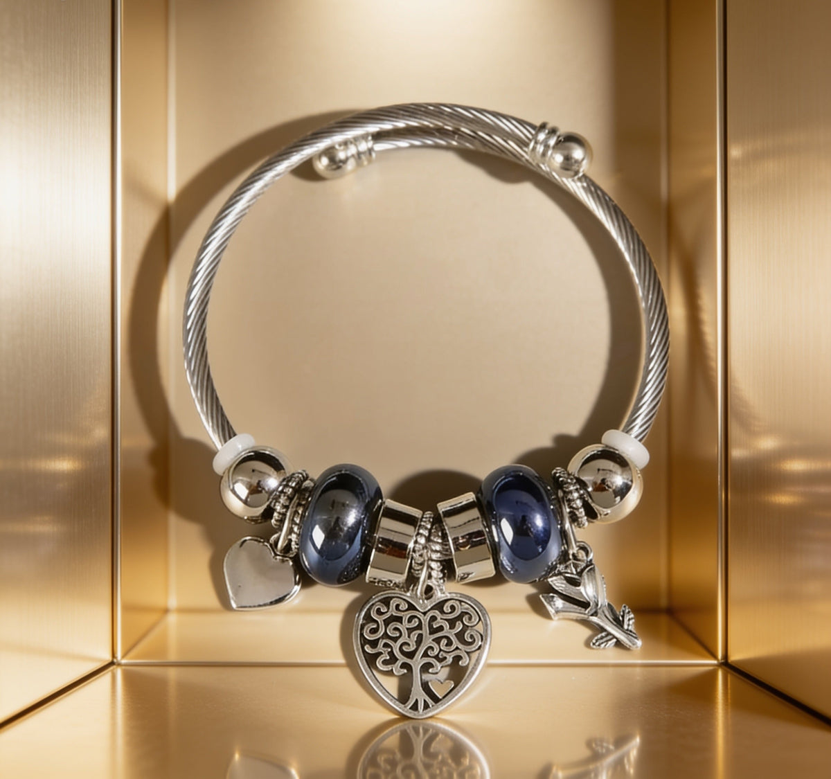 Stylish Women’s Charm Bracelet
