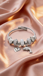 bracelet with lovely look, trendy jewelr